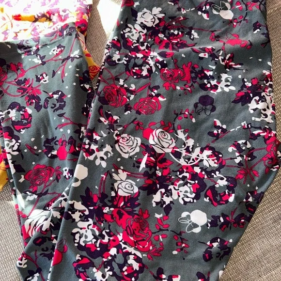 LuLaRoe Floral Leggings - Yellow and Gray - Picture 3 of 3